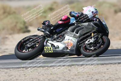 media/Oct-05-2025-CVMA (Sun) [[beeef4f201]]/Race 5-Amateur Supersport Open (Holeshot)/